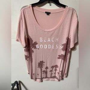 Women’s Graphic Tee